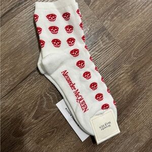NWT Alexander McQueen White and Red Skull Socks